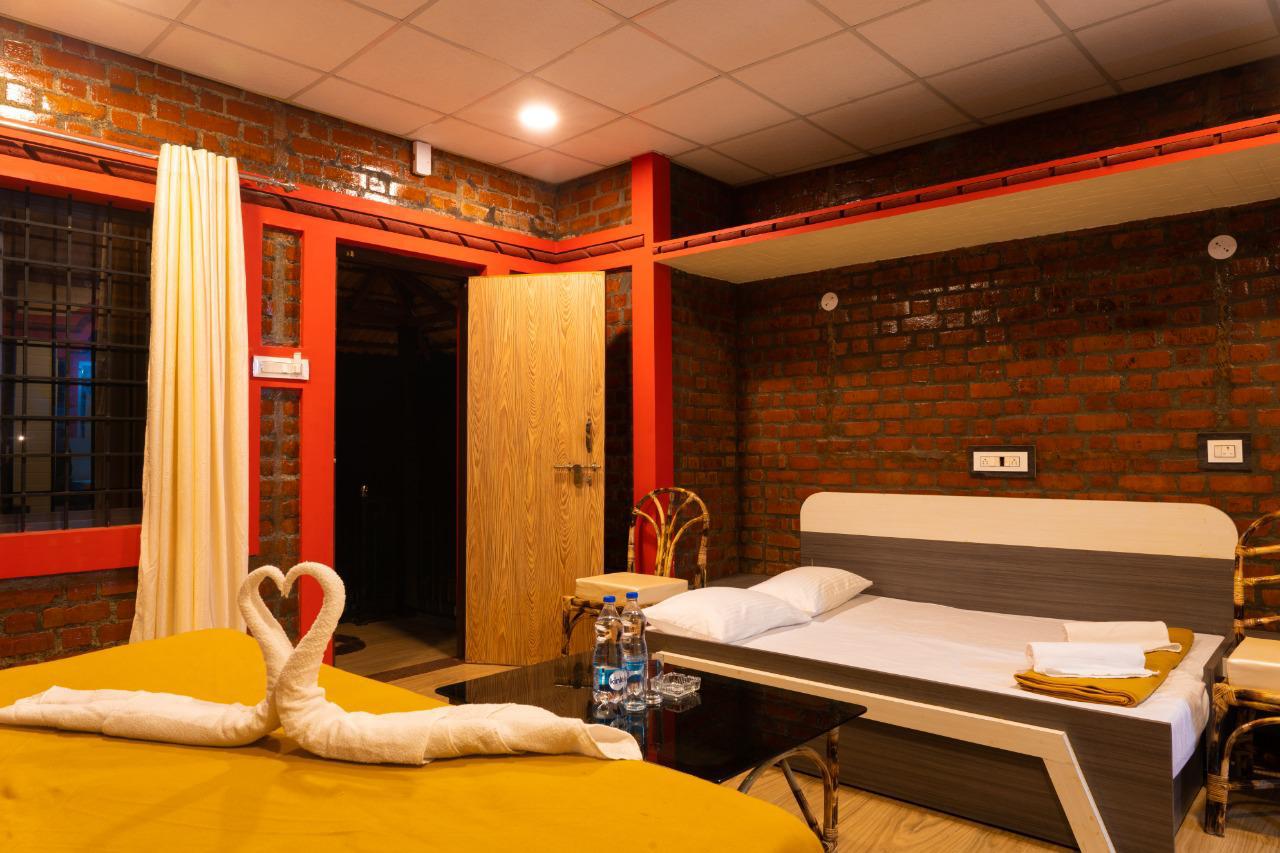 Deluxe Cottage Murdeshwar